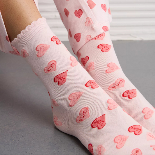AE Valentine's Day Crew Socks | PREVENTA