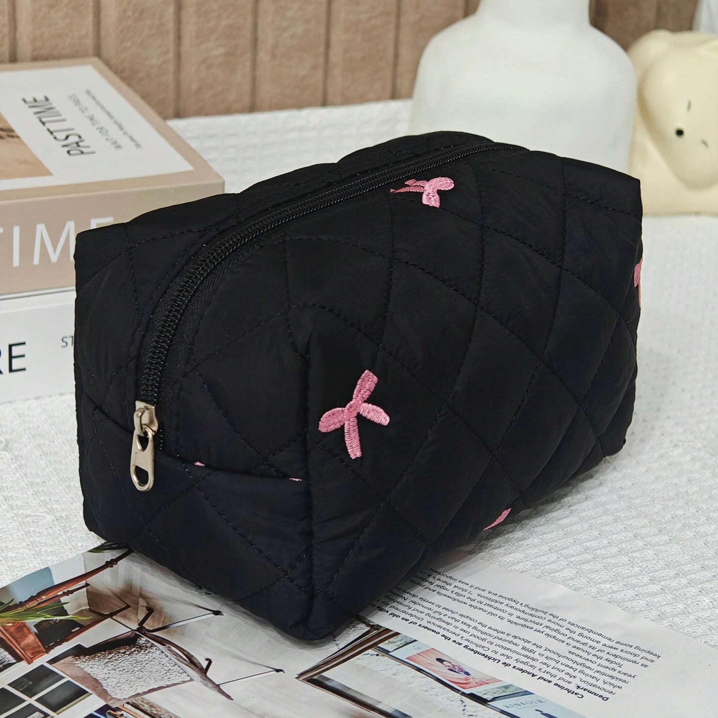 Negra & Moños Mini Makeup Bag