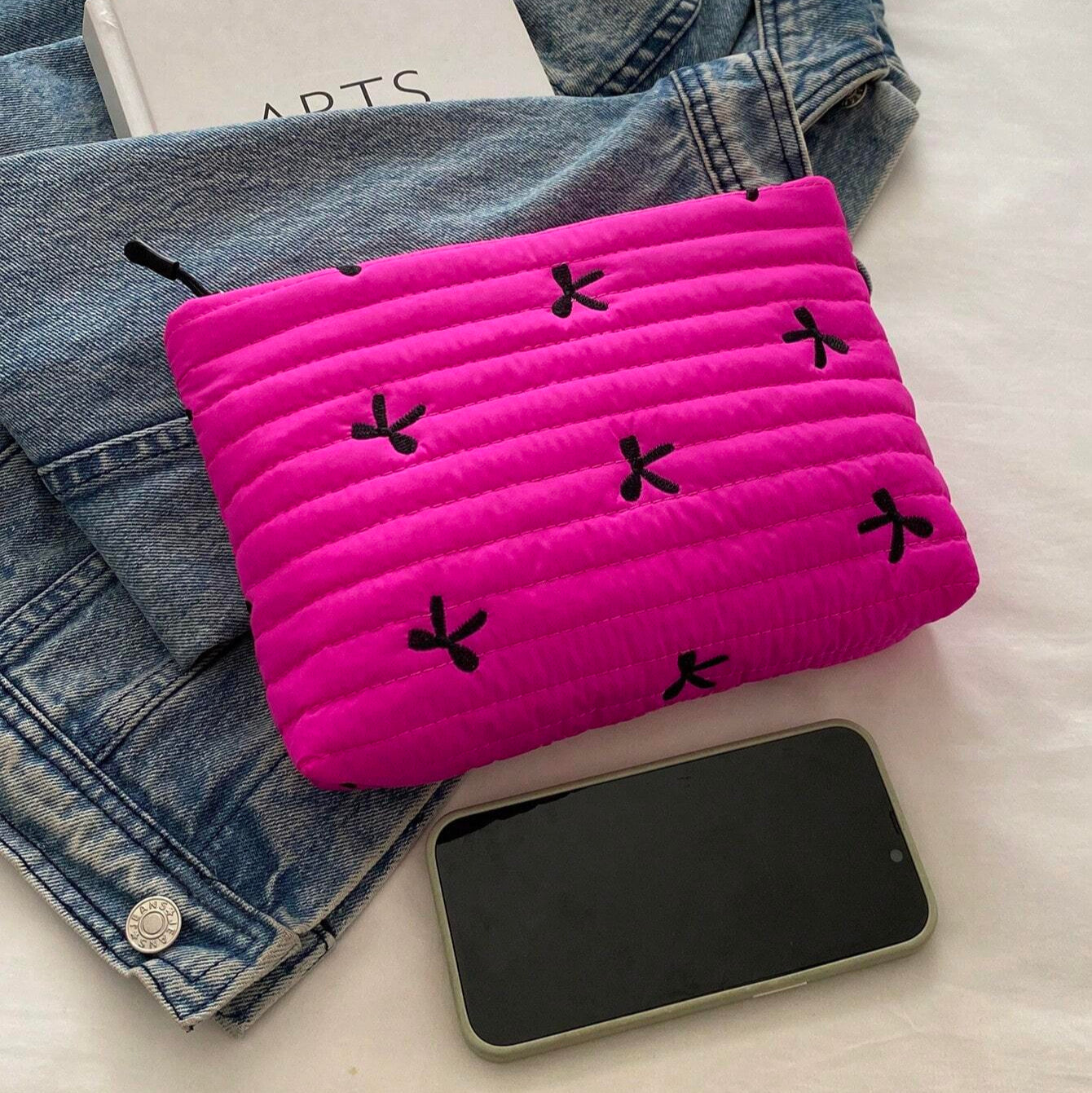 Rosa & Moños Makeup Bag
