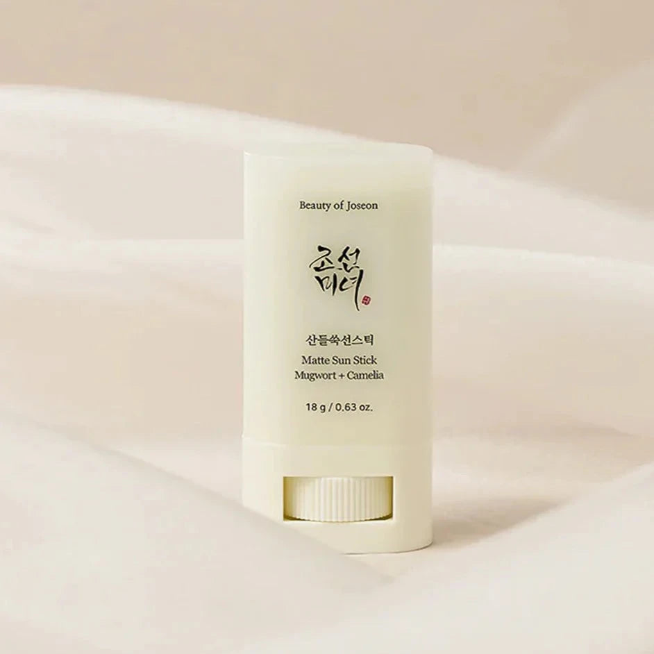 Matte Sun Stick Mugwort + Camilia SPF50 PA++++