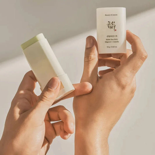 Matte Sun Stick Mugwort + Camilia SPF50 PA++++