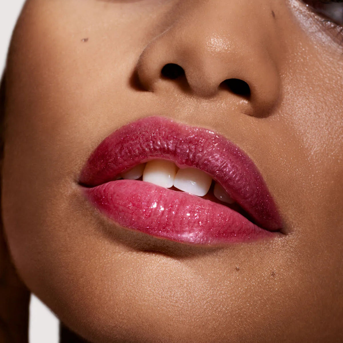 Fuchsia Flex Gloss Bomb Universal Lip Luminizer