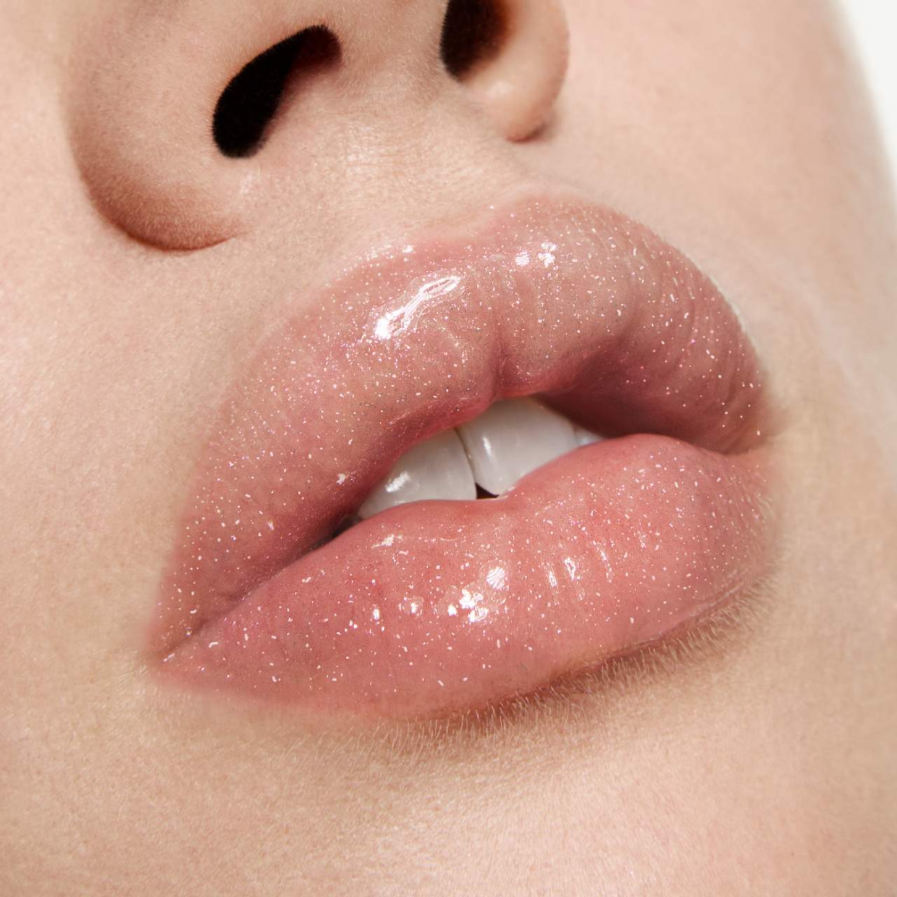 Maximising Lip Plumping Serum | PREVENTA