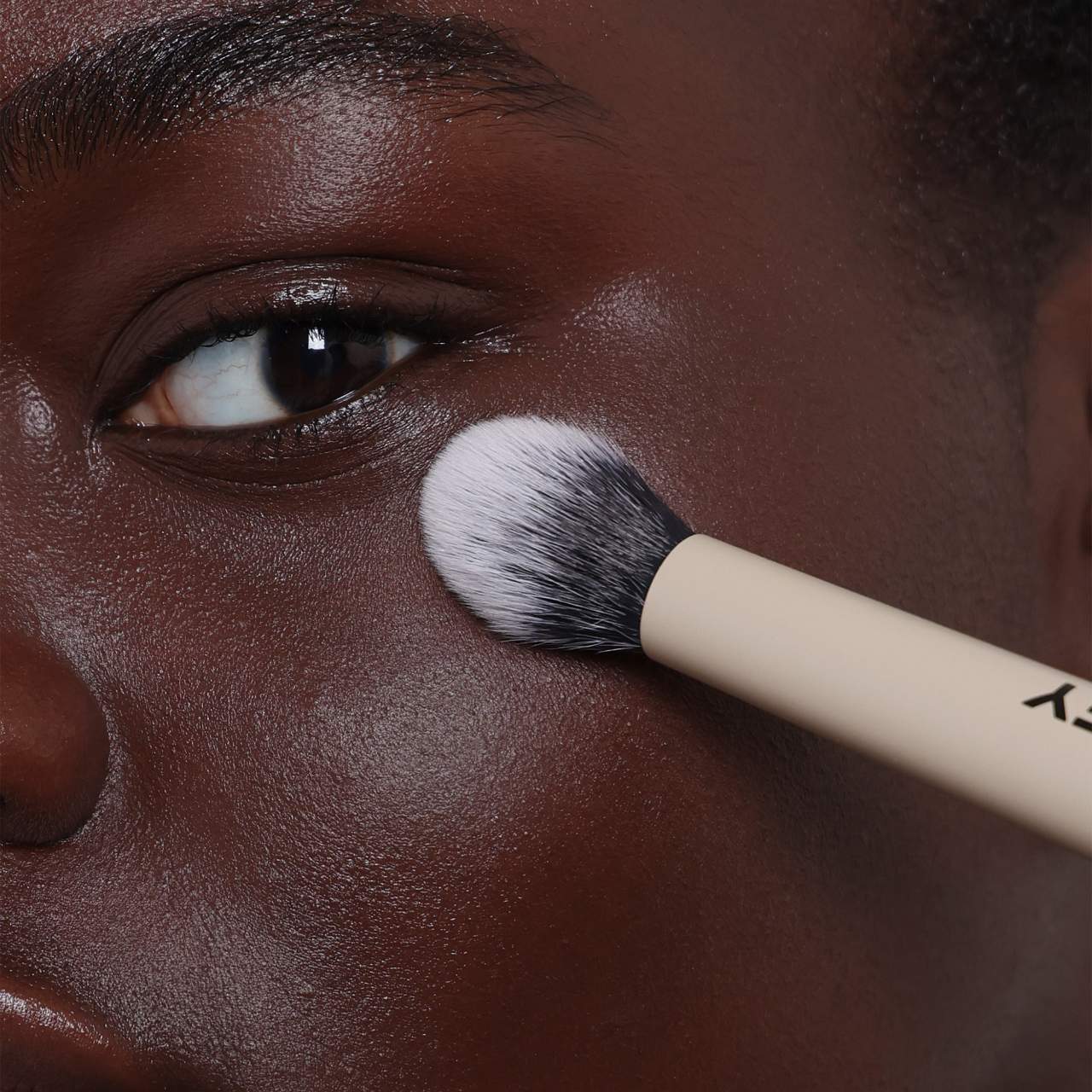 Dual Ended Complexion Brush | PREVENTA