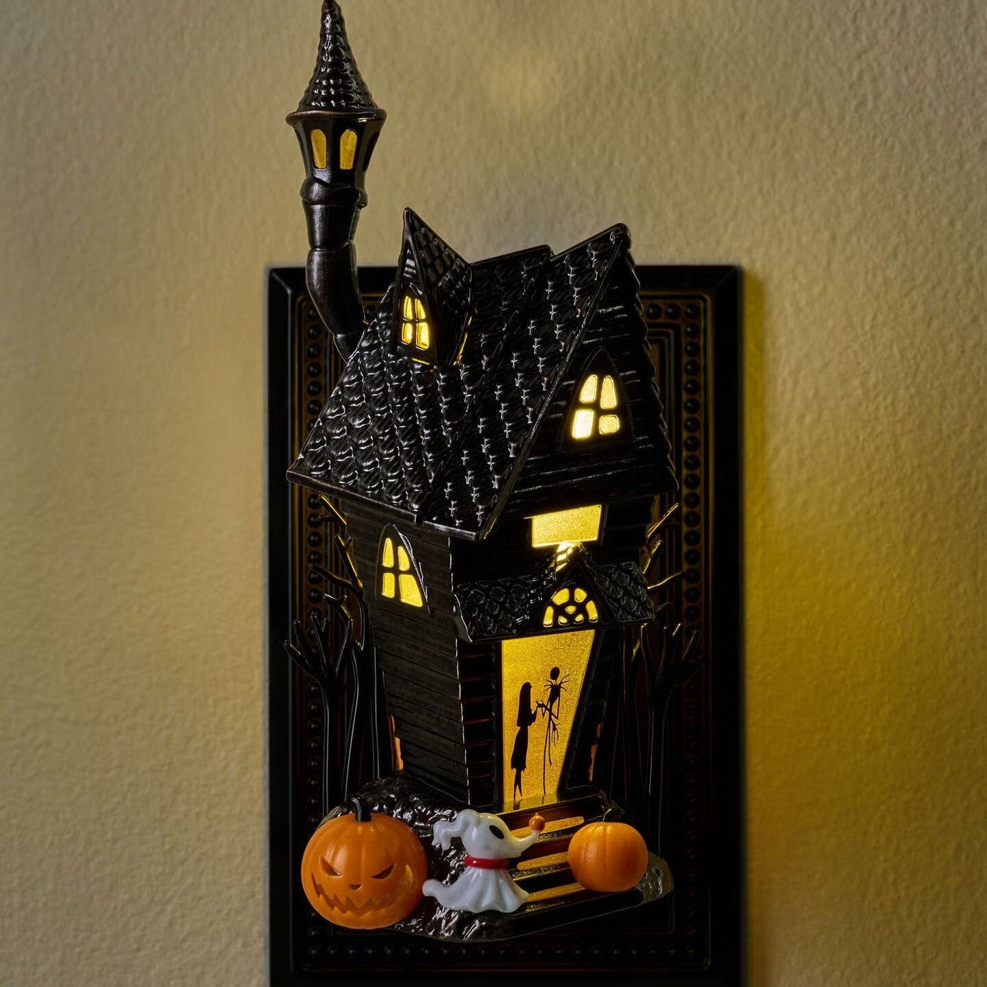 Jack Skellington's Home Scent Control™ Nightlight Wallflowers Fragrance Plug | PREVENTA