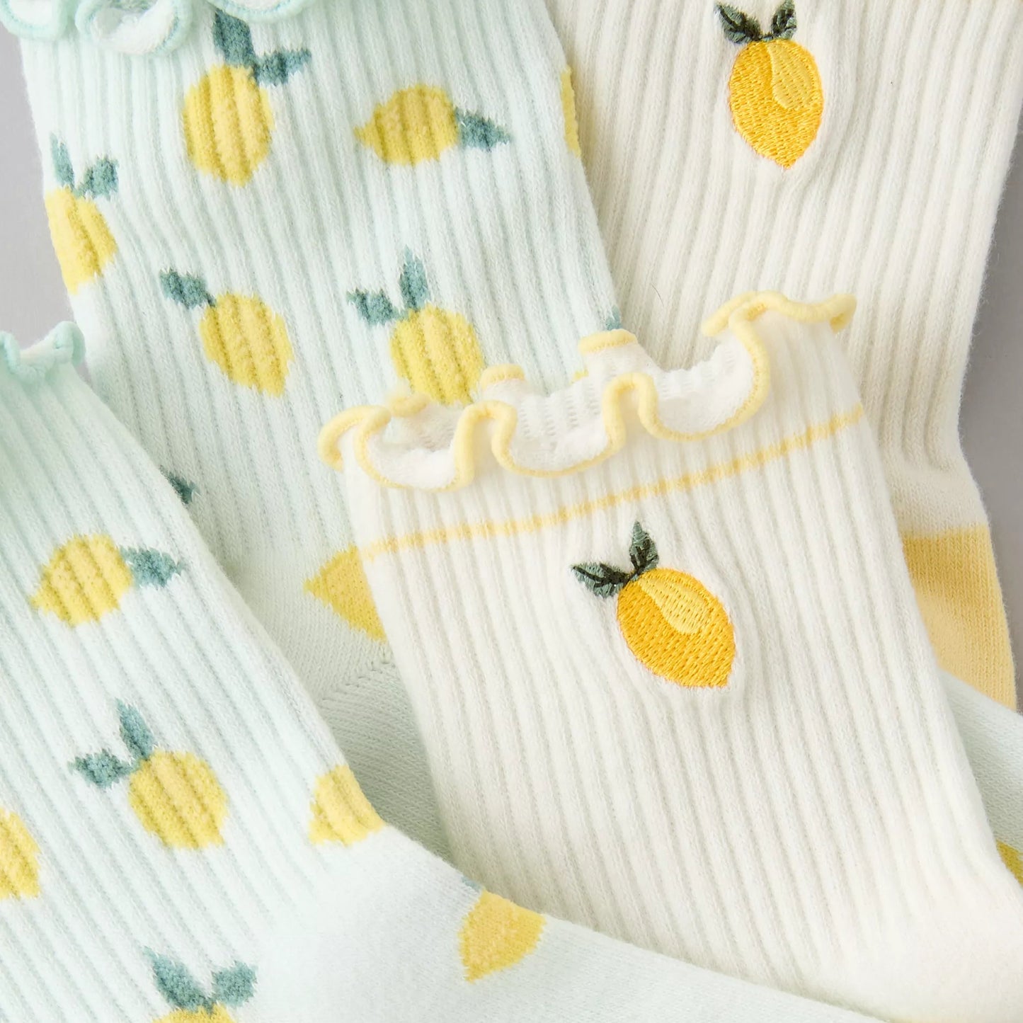 AE Fruit Ruffled Cropped Crew Socks 2-Pack - Aqua | PREVENTA