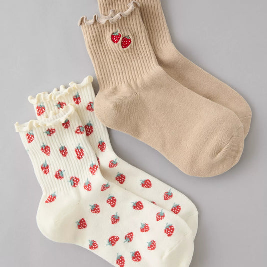 AE Fruit Ruffled Cropped Crew Socks 2-Pack - Strawberry | PREVENTA