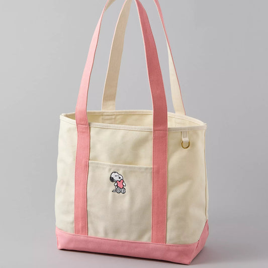 AE Off-Duty Snoopy Valentine's Day Tote Bag | PREVENTA