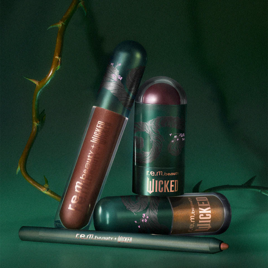 r.e.m. beauty x Wicked: For Good Elphaba Makeup Set | PREVENTA
