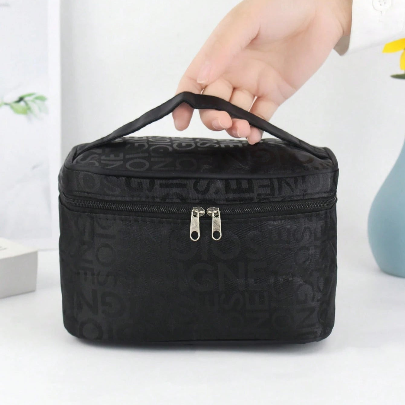 Letras Black Makeup Bag