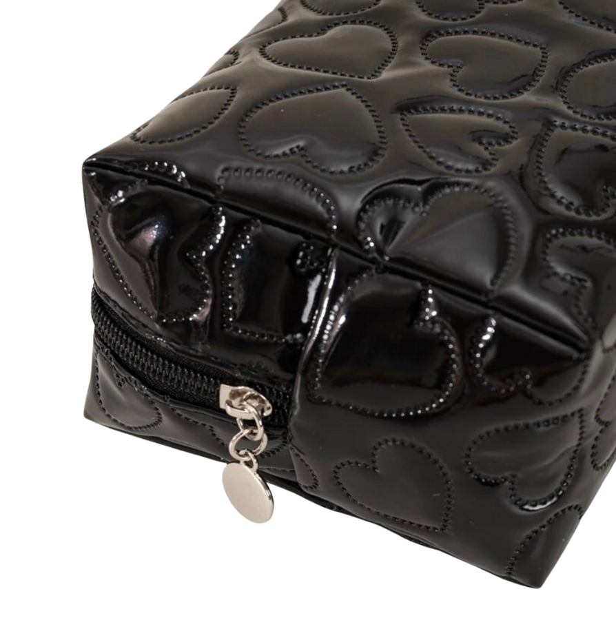 Corazones Negra Makeup Bag