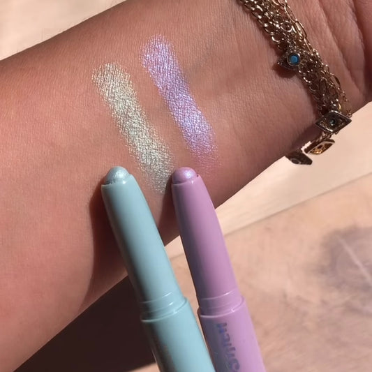 Cute & Feisty Shadow Stix Duo | PREVENTA