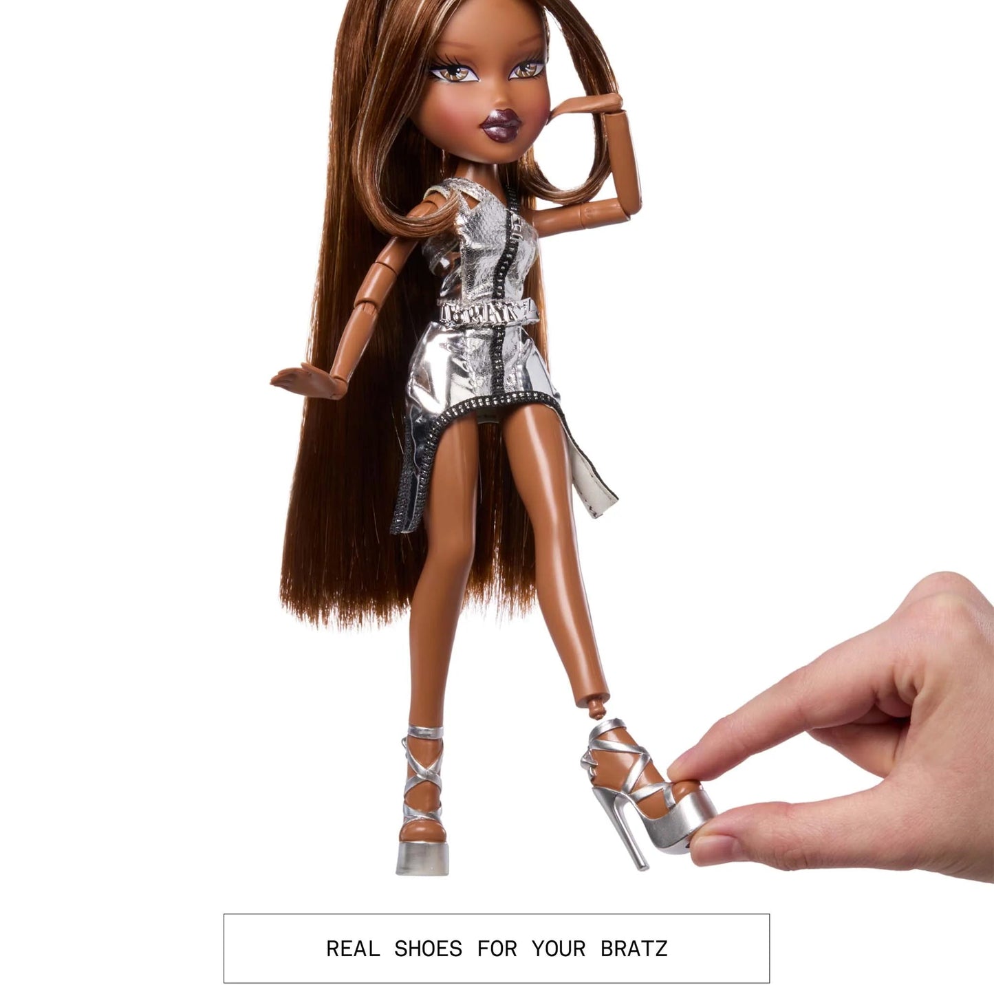 Bratz All Dolled Up Fashion & Shoe Pack Blind Box