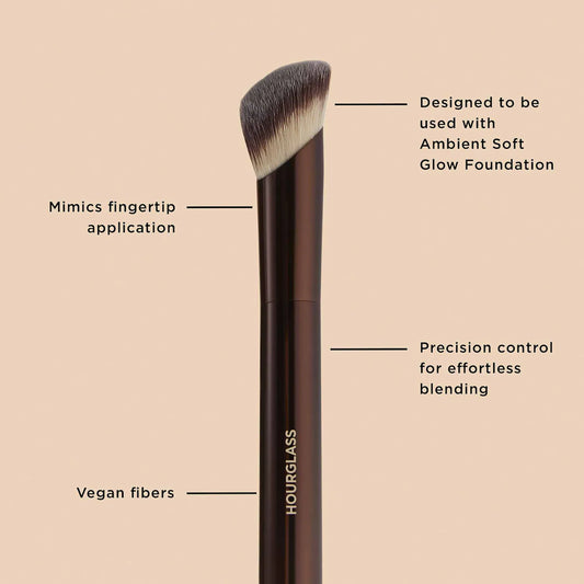 Ambient Soft Glow Foundation Brush | PREVENTA
