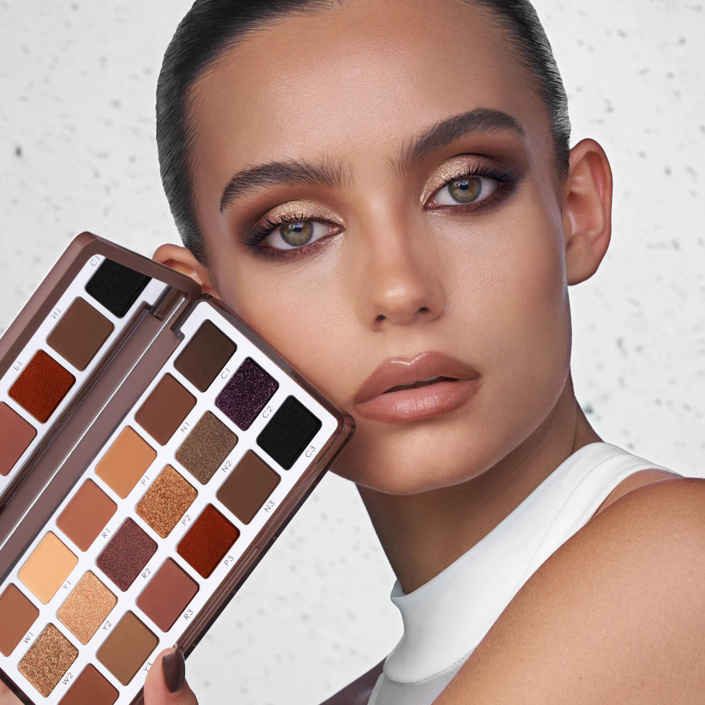Dramatic Eye Sculpt Texture & Tone Eyeshadow Palette | PREVENTA